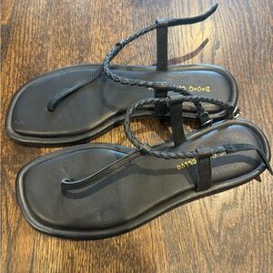 Vici braided black sandals